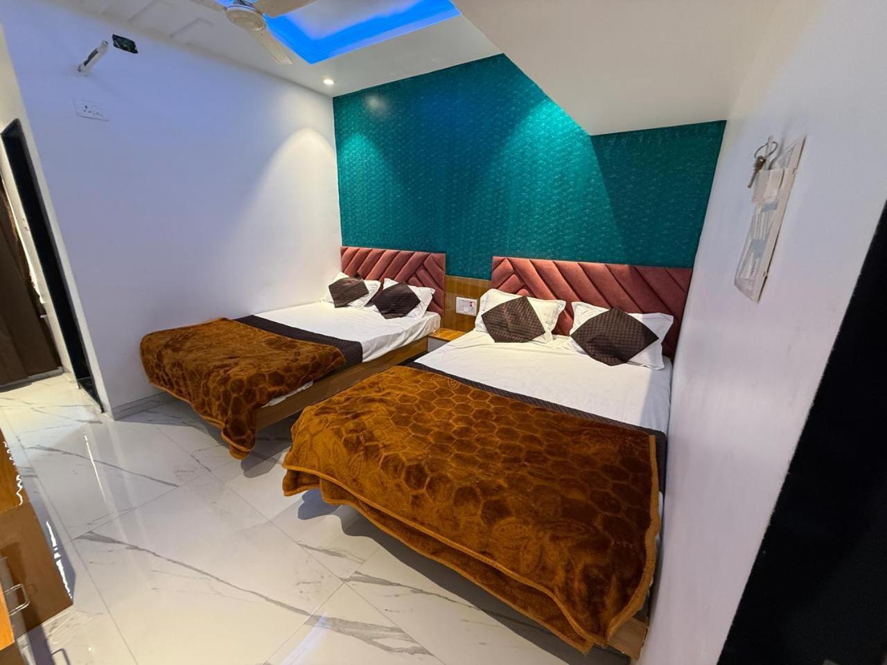Hotel Madhuban Aurangabad  Bagian luar foto
